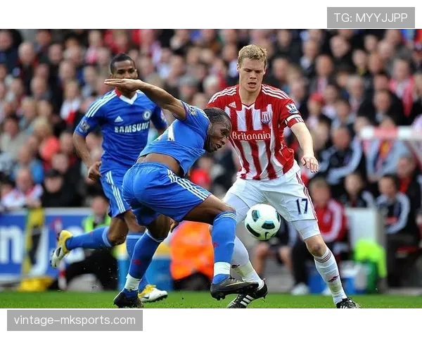 诺丁汉锋线火力全开，状态回升助力球队冲击新赛季佳绩