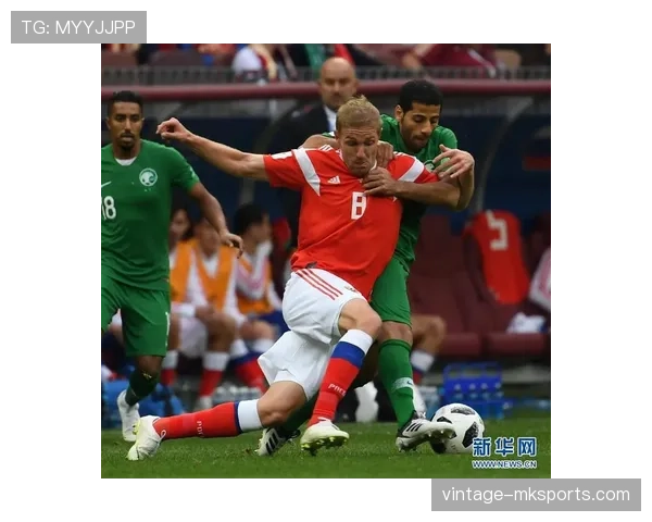 维尼修斯在世界杯舞台上的表现备受关注,展现出足球界未来之星的潜力。 维尼修斯在世界杯舞台上的表现备受关注,展现出足球界未来之星的潜力。