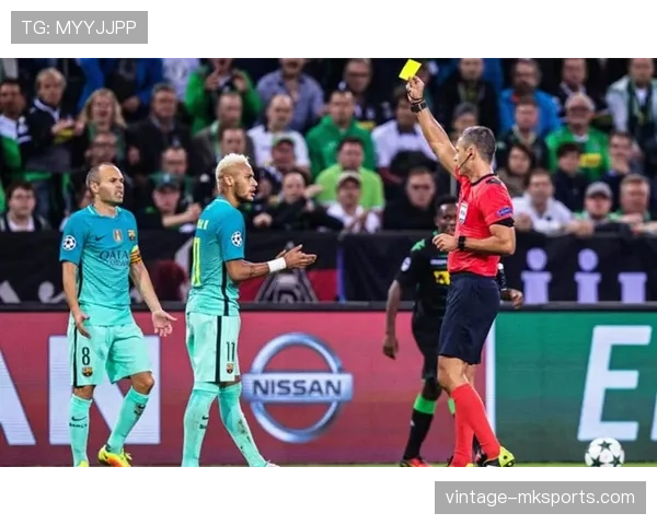 维尼修斯：国家队与俱乐部效率差异的核心原因