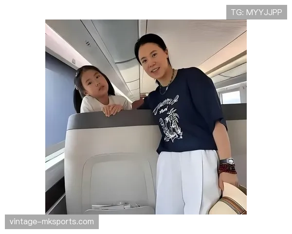 王楠家的乒乓球台比我家客厅还大