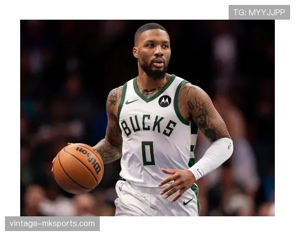 利拉德休赛期还在练后仰？这人是不是不用睡觉啊